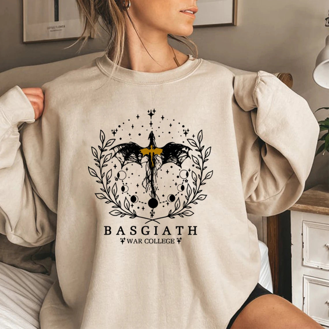 Fourth Wing Sweatshirt Basgiath War College Sweatshirt Women Graphic Hoodies Riders Quadrant Fantasy Reader Bookish Pullover Top